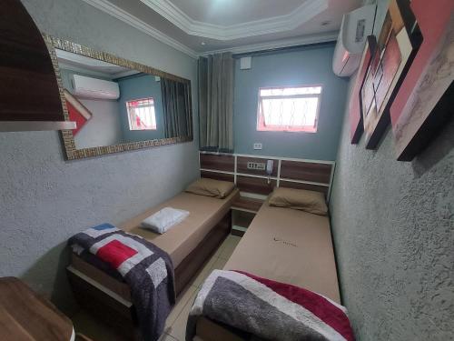 Standard Double Room image 3