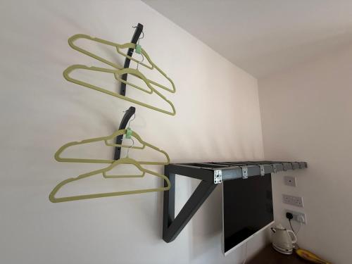Seaweed Suite, secluded seaside stay with garden view, Newquay (Foto 4)