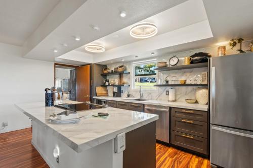 2 Mi to Hana Hwy: Haiku Home w/ Ocean Views! in Haiku-Pauwela (HI)