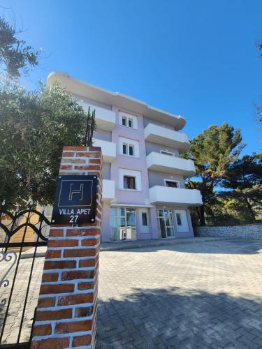 Villa Apet 27