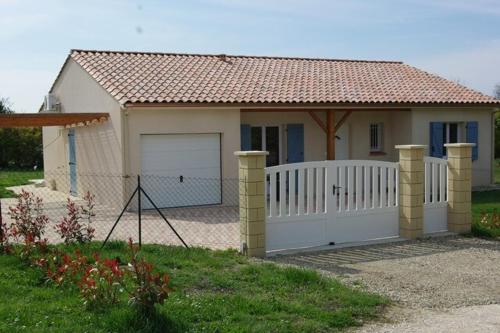 Gîte les Clairieres - Piscine, Climatisation (Gite les Clairieres - Piscine, Climatisation) in Dondas