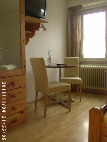 祖爾阿爾滕福爾達施萊菲酒店 (Zur Alten Fuldaschleife) in 古克斯哈根