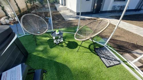 สระว่ายน้ำ, Paradiso Apartmanház (Paradiso Apartmanhaz) in คาสเตลิเคิร์ต