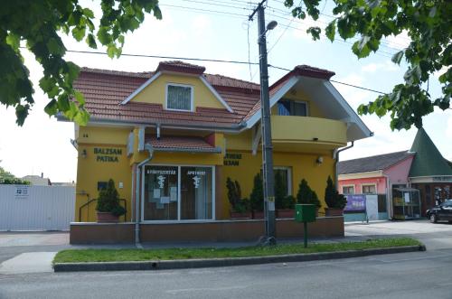 Orchidea Apartman - image 2