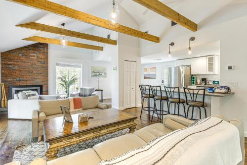 3 Mi to Mashpee Commons Family Home with Fireplace