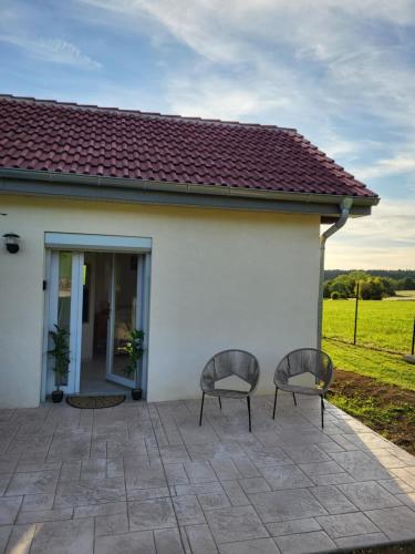 Balkons/terase, L'Impasse du Jura in Menetru-le-Vignoble