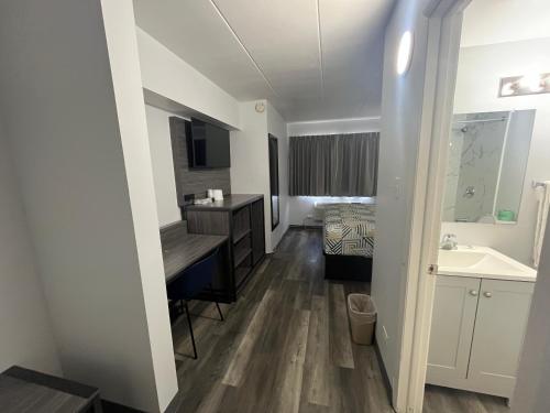 Motel 6 Chicago, IL - Halsted in Roseland