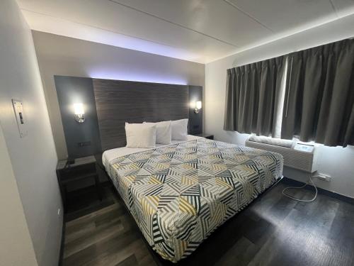 Motel 6 Chicago, IL - Halsted in Roseland