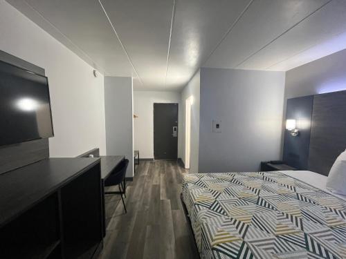 Motel 6 Chicago, IL - Halsted in Roseland