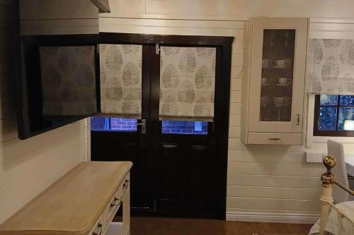 1 Bed Lodge - Southampton - Sleeps 2 - Parking in Sholing