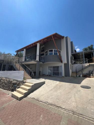 Villa Shevet Binyamin in 샤로나