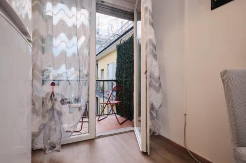 Tuscolana White Apartment, Рим (фото 5)