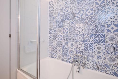 Tuscolana White Apartment, Рим (фото 7)