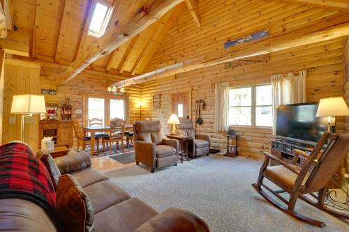 Picturesque Log Cabin in Estes Park 9 Mi to RMNP - image 14