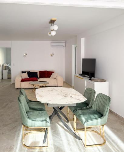 Appartement de luxe climatisé, parking & 2 balcons - Location saisonnière - Villefranche-sur-Mer