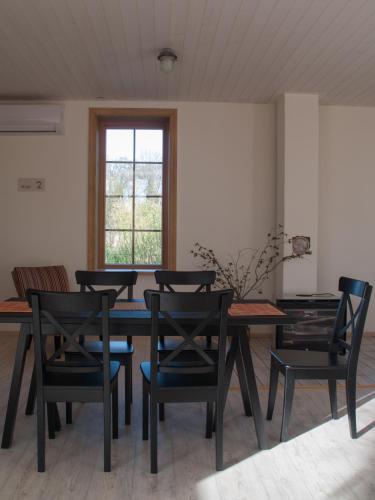 Létesítmények, Mokko Lakehouse in Mooritsa