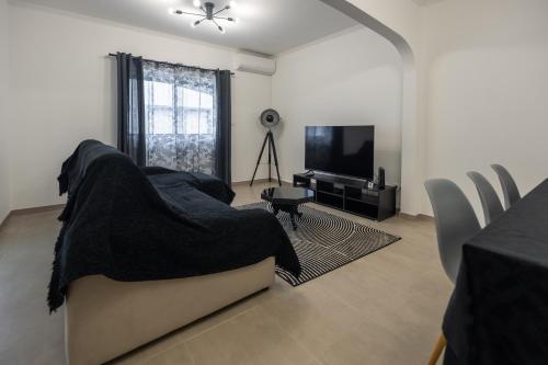 บริการและสิ่งอำนวยความสะดวก, MC House in ปิโก ดา เปดรา