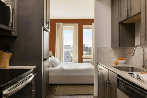 Sonder by Marriott Bonvoy East 5th Apartments East Austin - 주방