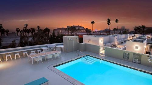 The Andalusite - Oceanfront Steps from the Sand, Los Angeles (fotografie 2)