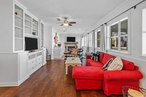 Waterfront 3 Bedroom Home in Carlyss (LA)