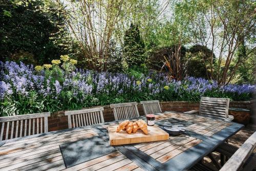 Little Orchard - Cowes in Cowes West and Gurnard