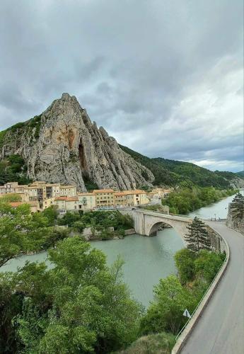 La roulotte de la croix in Sisteron