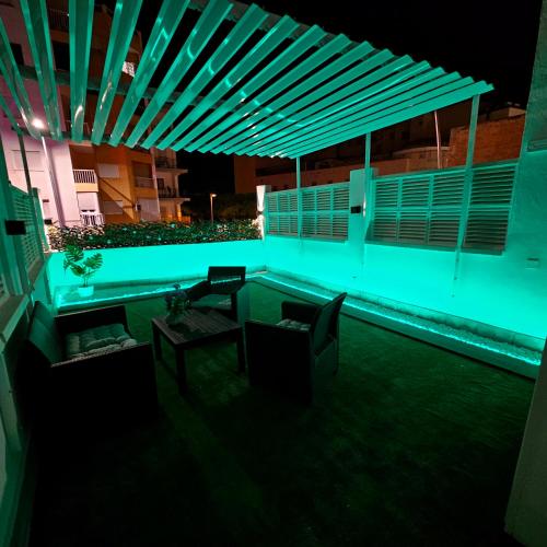 Erkély/terasz, Encantador apartamento y terraza in Poligono de San Isidro