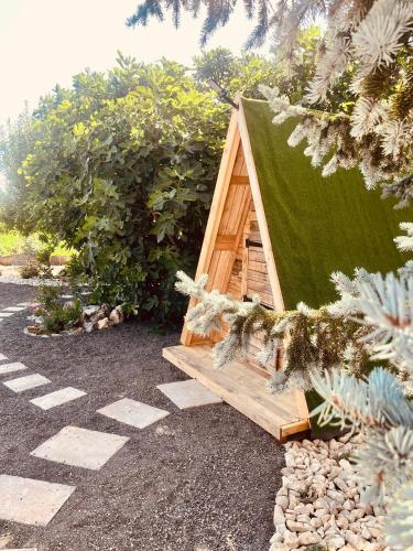 Kert, Tipi Palette Spa la K abane in Saint-Ondras