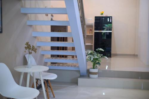 Instalações, Vila de 72 m2 com 3 quarto(s) e 1 casa(s) de banho(s), na área Sumbermujur (Tafufu villa tumpak sewu) in Sumbermujur