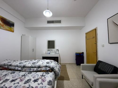 Room, Al majaz 2 in Madinat Zayid
