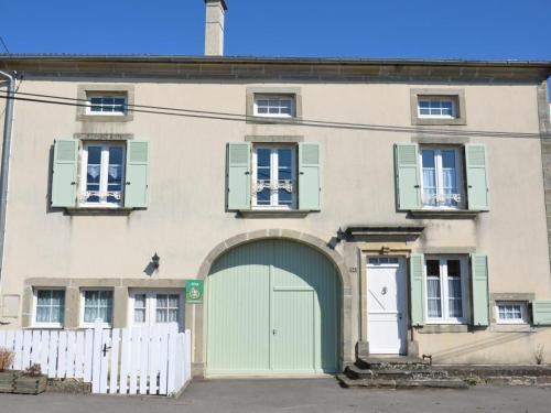 . Gîte authentique avec terrasse, jardin, proche thermes et nature - FR-1-589-212
