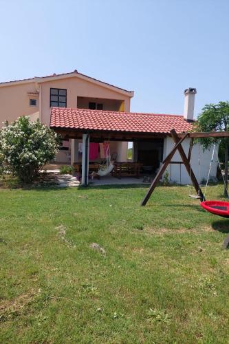 Apartments for families with children Ljubac, Zadar - 24394 in Ljubač