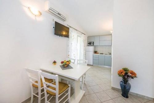 Iekārtas, Apartments for families with children Ljubac, Zadar - 24394 in Ljubač