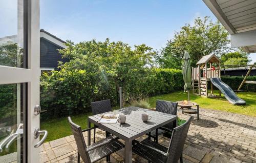  Cozy Home In Hadsund With Wifi in Hadsund
