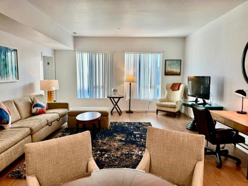 Two-Bedroom Deluxe Apartment