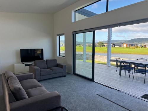 Hosts on the Coast Lake View, Matarangi (foto 8)