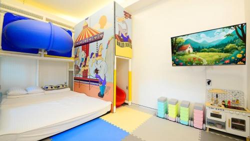 room detail thumbnail 0