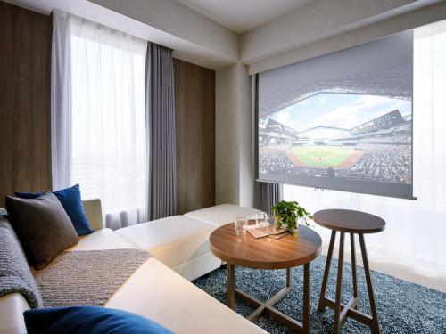 room detail thumbnail 1