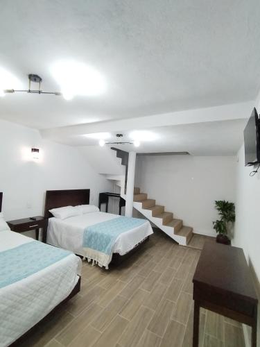 Hotel El Balcón (Hotel El Balcon) in Col Sta Julia