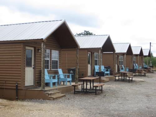 All Tucked Inn Cabins