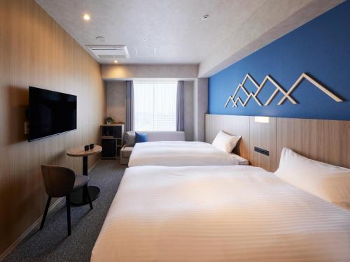 room detail thumbnail 1