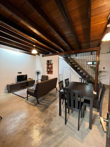 Tok Abah Cottage in เมลอร์