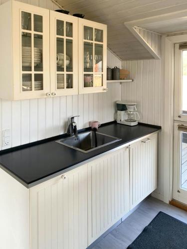 Exterior view, Cozy Summer House With 100 Meters To The Sea in Hejsager