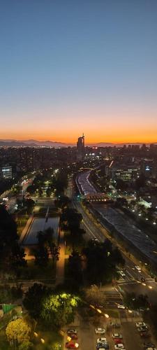 Duerme en las nubes en el último piso del edificio con vista panorámica