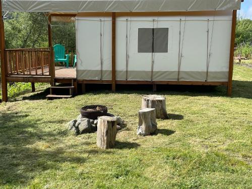 A szálláshely kívülről, Emerald - Glamping tent in Klamath
