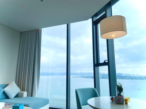 Queen Room with Sea View image 4