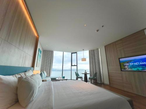 Studio with Sea View image 10