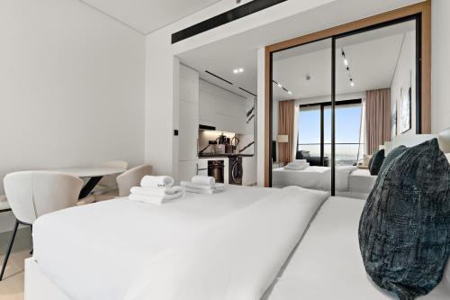 Stunning Brand New Studio with Private Jacuzzi, Dubái (foto 10)