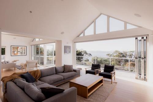 Beachfront Estate with Tennis Court in Lauderdale