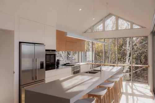 Beachfront Estate with Tennis Court in Lauderdale